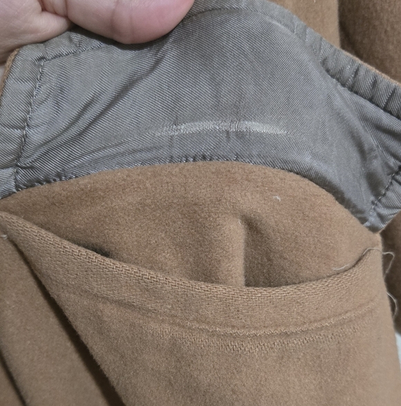 Vintage Field & Stream Coat (Gordon & Ferguson), Size 40, Wool, Faux Fur Lining. - Picture 12 of 12